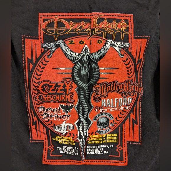 VINTAGE Ozzfest 2010 Ozzy Osbourne Graphic Band Concert Tee - Picture 4 of 6